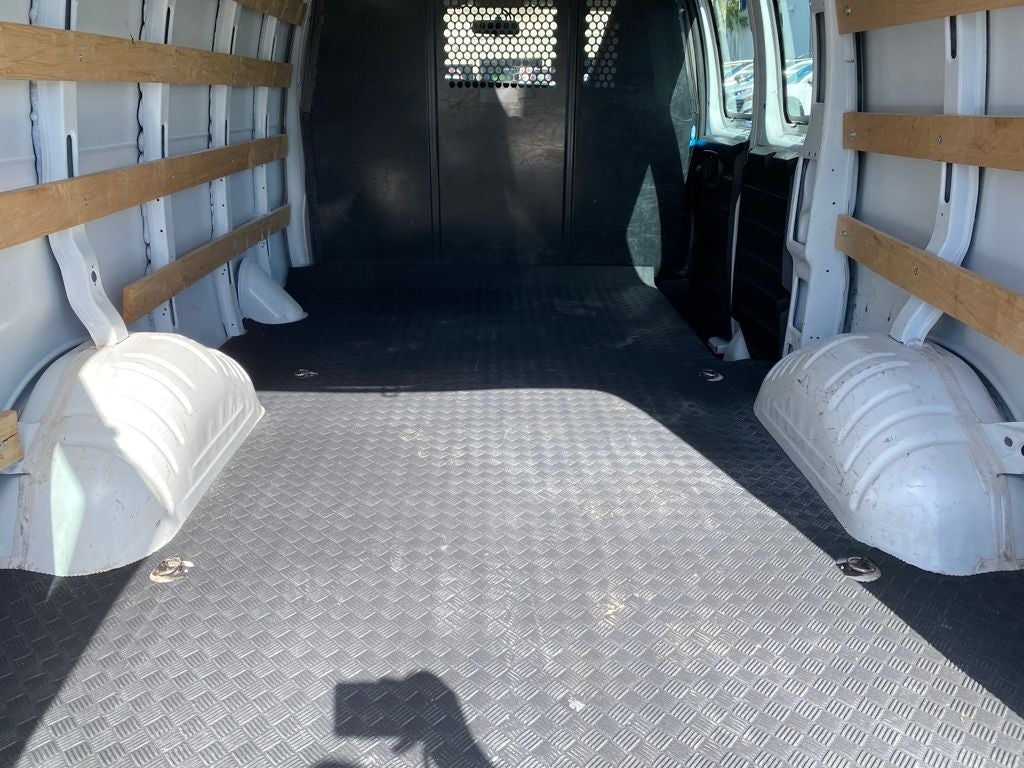 2023 Chevrolet Express 2500 Work Van Cargo