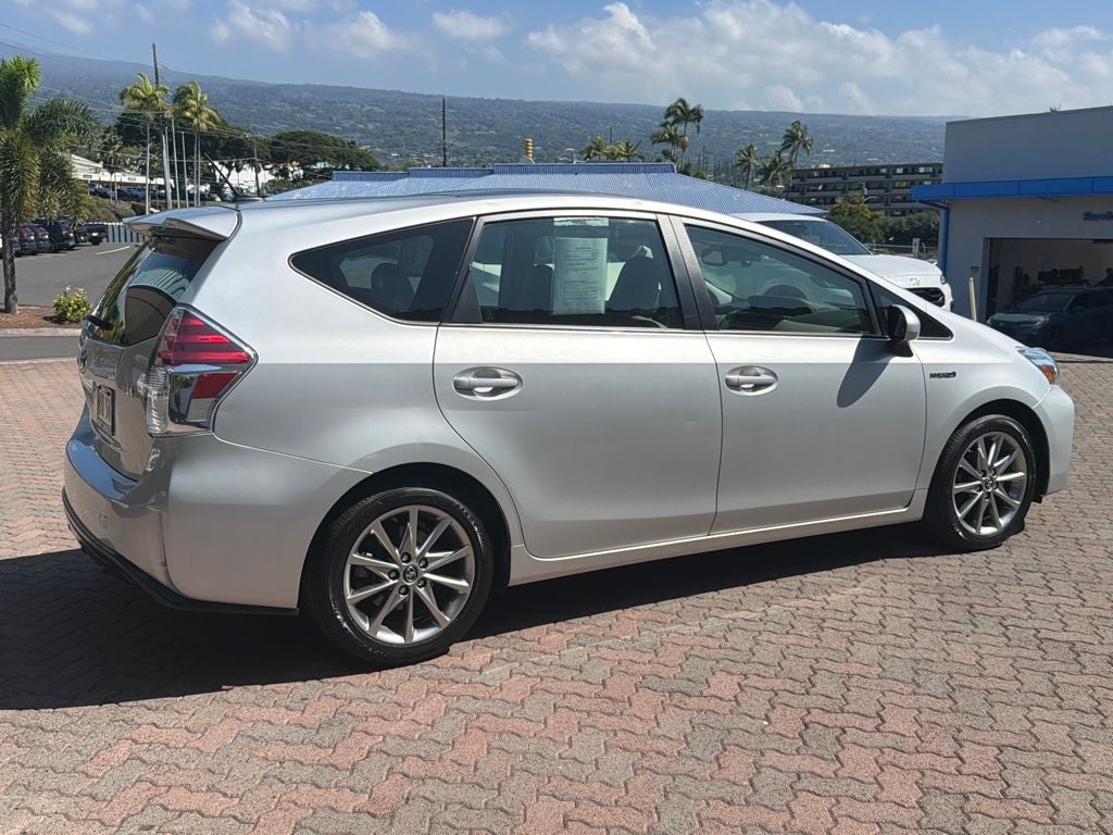 2017 Toyota Prius v Two